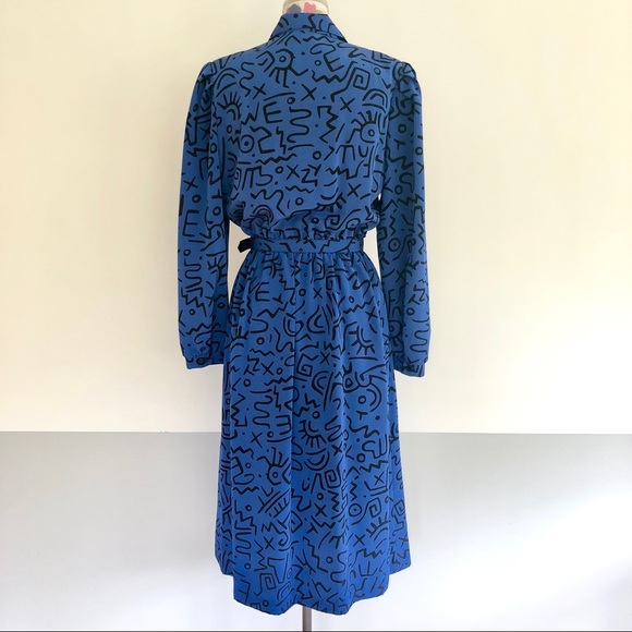 〰️VINTAGE 80s Abstract Print Secretary Dress - Picture 3 of 6